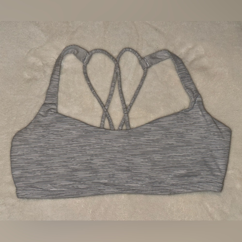 SPORTS BRA
